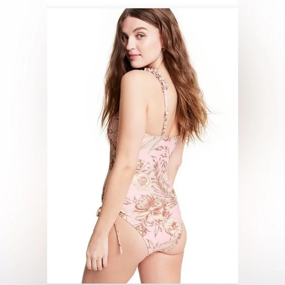 WOMANS bathing suit - Picture 4 of 5